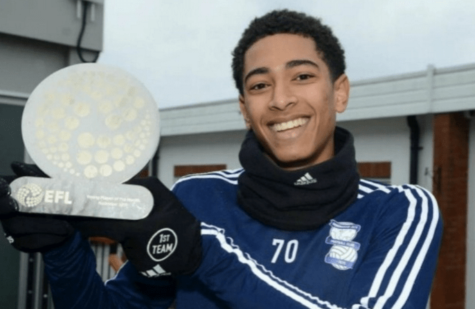 坑完曼联坑热刺，“欧洲黑店”甩卖三人，狂赚1.7亿事了拂衣去