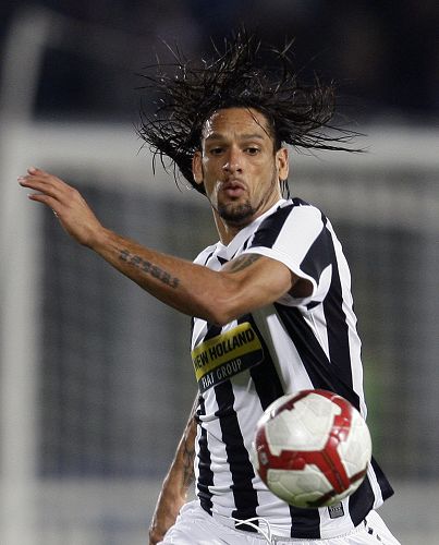 科尔提前认输！库里三分命中率低迷勇士难逃附加赛泥潭