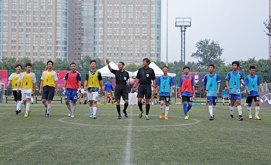 LOL迎来历史性时刻，Rookie与Faker决一死战，能进16就算巨大成功