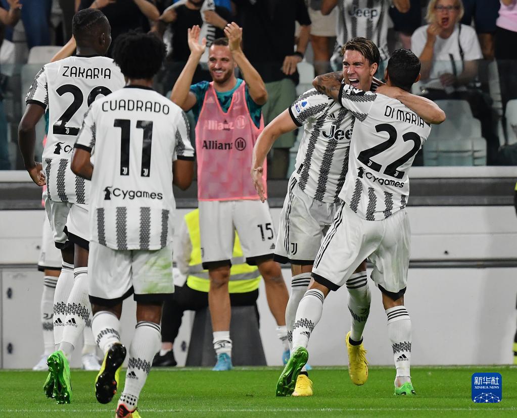 上海马拉松：女子冠军刷新纪录