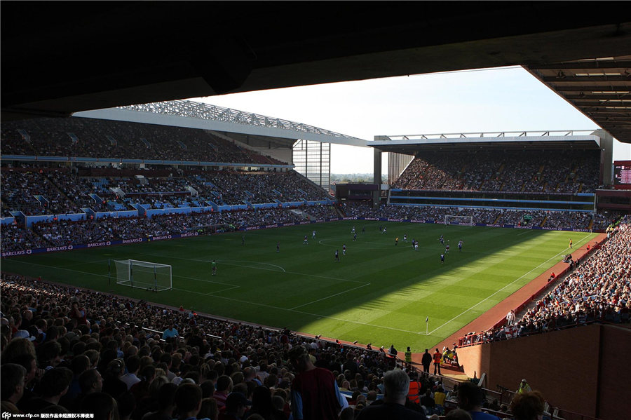 NBA-湖人VS老鹰 詹姆斯单臂爆扣