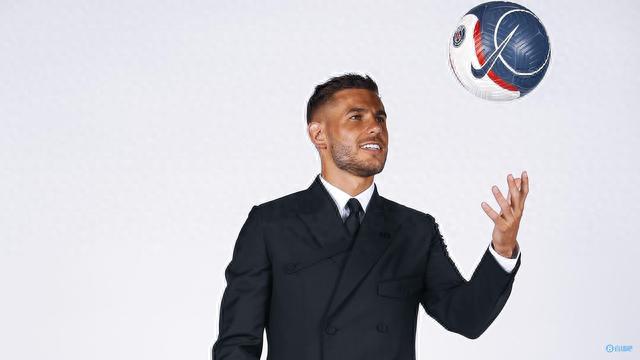 [NBA]杰伦威抢断反击 飞身暴扣点燃全场